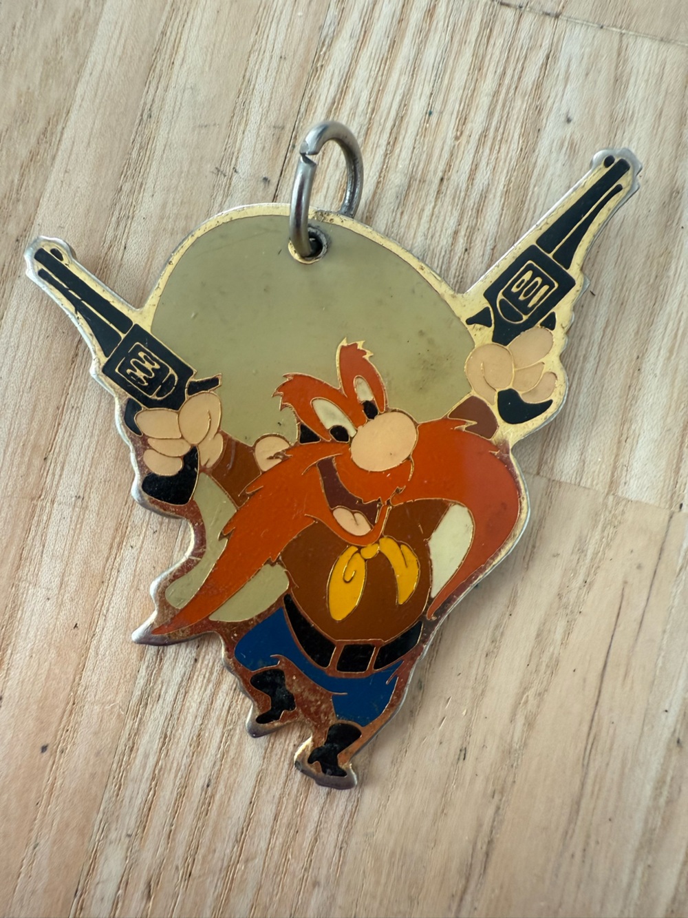Vintage Warner bros looney tunes Yosemite Sam gold tone enamel charm pendant